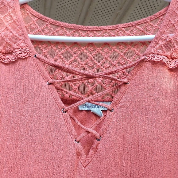 Charlotte Russe Bell Sleeve Tunic Blouse - Picture 3 of 6